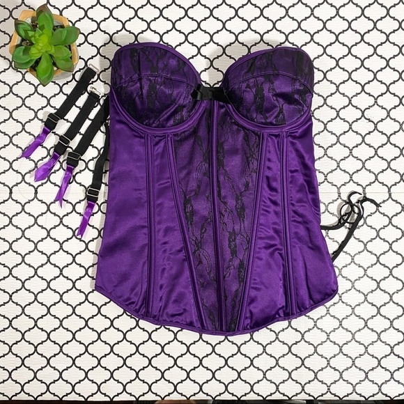 Coquette underwire Bustier - Picture 3 of 7